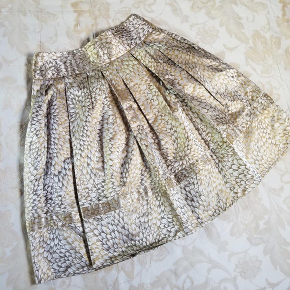 🌿 3/$15🌿 {Etcetera} Metallic Skirt sz 2 Small - Picture 1 of 4